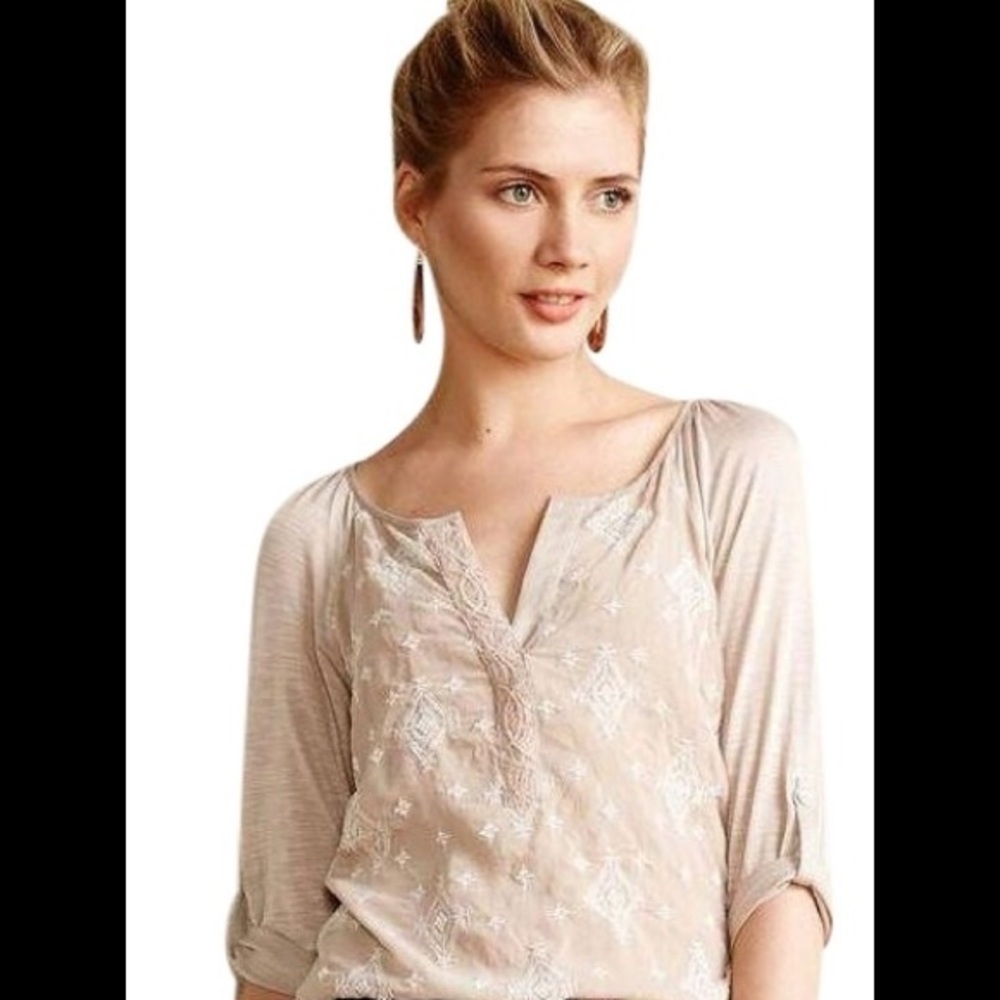 Anthropologie Tiny 3/4 sleeve  star blouse